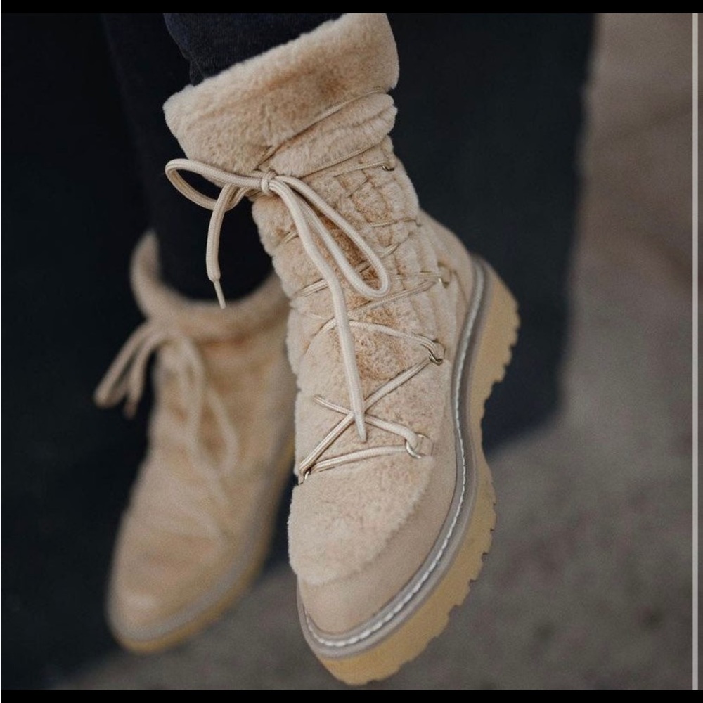 Jennifer Lopez Mid Calf Fur Tan Boot